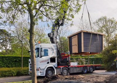 Prefab houten tuinschuurtje